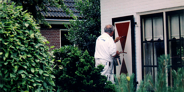 Huis met luiken - geschilderd door Van Reemst in Bennekom