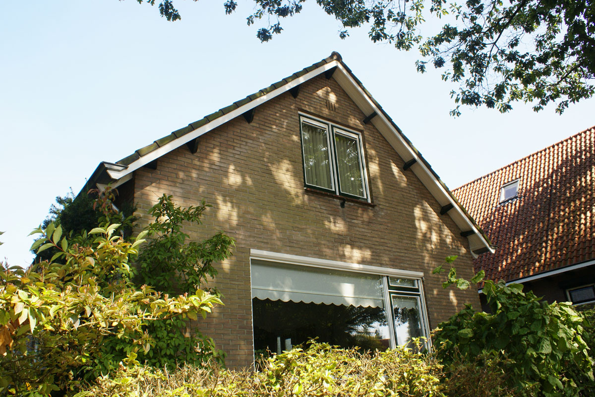 Deze vrijstaande seniorenwoning buiten schilderen, is een klus die pas is afgerond door Schildersbedrijf Van Reemst.