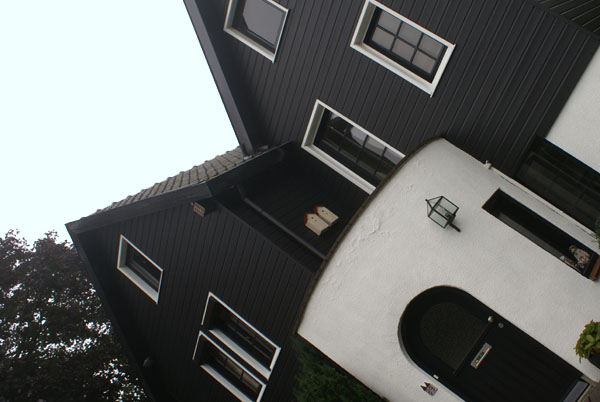 Markant 'houten' huis schilderen? Bel van Reemst in Bennekom