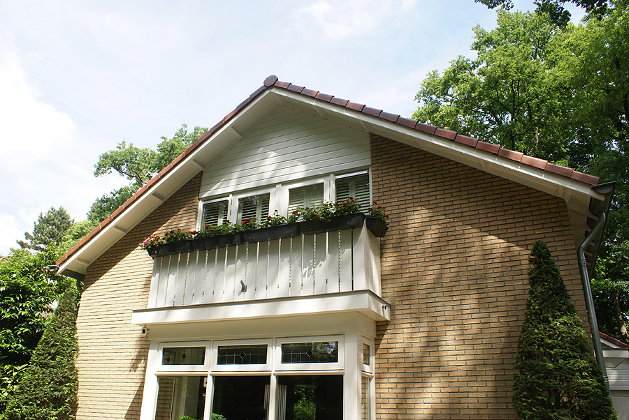 Schilderwerk buiten semibungalow Van Reemst